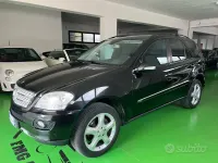 Usata Mercedes ML320 224 CV (164 kW) 2007 Nero SUV