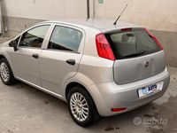 Usata Fiat Punto Street 77 CV (56 kW) 2017 Grigio Utilitaria