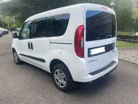 Usata Fiat Doblò Lounge 105 CV (77 kW) 2021 Bianco Monovolume
