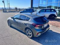 Usata Ford Focus ST 125 CV (91 kW) 2025 Grigio Berlina