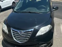 Usata Lancia Ypsilon Silver 69 CV (50 kW) 2013 Nero Utilitaria