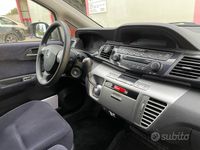 Usata Honda FR-V Comfort Plus 140 CV (102 kW) 2008 Argento Monovolume