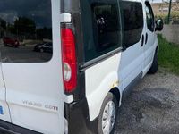 Usata Opel Vivaro 140 CV (102 kW) 2010 Bianco Monovolume