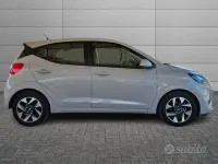 Usata Hyundai i10 67 CV (49 kW) 2023 Bianco Utilitaria