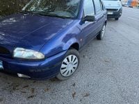 Usata Ford Fiesta 75 CV (55 kW) 2000 Blu Utilitaria