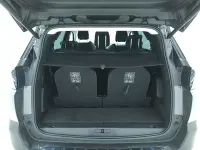 Usata Peugeot 5008 Allure 131 CV (96 kW) 2022 Grigiogrigio SUV