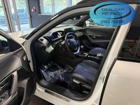 Usata Peugeot 2008 GT 131 CV (96 kW) 2023 Bianco SUV