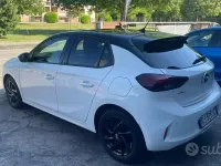 Usata Opel Corsa Design & Tech 75 CV (55 kW) 2022 Bianco Utilitaria