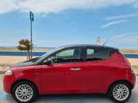 Usata Lancia Ypsilon Gold 95 CV (69 kW) 2015 Rosso Utilitaria