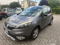 Usata Renault Scénic XMOD 110 CV (80 kW) 2015 Grigio Monovolume