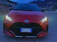 Usata Toyota Yaris Hybrid 116 CV (85 kW) 2021 Rosso Utilitaria