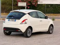 Usata Lancia Ypsilon 69 CV (50 kW) 2013 Nero Utilitaria