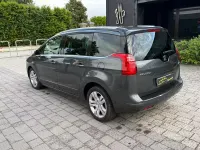 Usata Peugeot 5008 Active 112 CV (82 kW) 2012 Grigio Monovolume