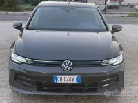 Usado VW Golf VIII 150 CV (110 kW) 2024 Gris Berlina
