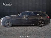 Usata Mercedes C300 AMG Line Premium Plus 313 CV (230 kW) 2024 Grigio Station wagon