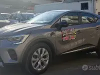 Usata Renault Captur 116 CV (85 kW) 2021 Grigio SUV