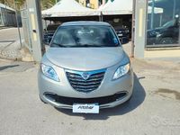 Usata Lancia Ypsilon Gold 69 CV (50 kW) 2013 Grigio Utilitaria