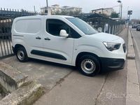 Usata Opel Combo S 101 CV (74 kW) 2019 Bianco Monovolume