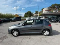 Usata Peugeot 206 60 CV (44 kW) 2011 Grigio Berlina