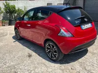 Usata Lancia Ypsilon Gold 69 CV (50 kW) 2012 Rosso Utilitaria