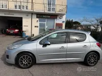 Usata Peugeot 207 73 CV (53 kW) 2010 Grigio Berlina