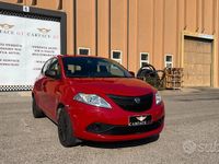Usata Lancia Ypsilon 69 CV (50 kW) 2019 Rosso Utilitaria