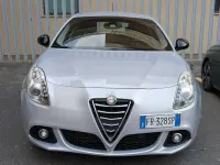 Usata Alfa Romeo Giulietta Exclusive 105 CV (77 kW) 2015 Argento Utilitaria