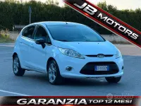 Usata Ford Fiesta Titanium 68 CV (50 kW) 2010 Bianco Berlina