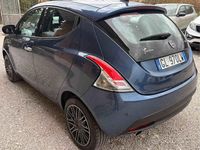 Usata Lancia Ypsilon Gold 69 CV (50 kW) 2022 Blu Utilitaria