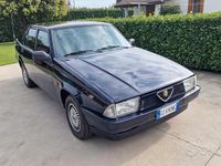 Usata Alfa Romeo 75 120 CV (88 kW) 1989 Blu Berlina
