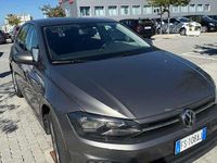 Usata VW Polo Comfortline 65 CV (47 kW) 2018 Grigio Berlina