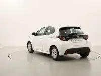 Usata Toyota Yaris Hybrid Business Edition 101 CV (74 kW) 2021 Bianco Utilitaria