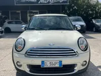 Usata Mini Cooper 75 CV (55 kW) 2012 Beige Utilitaria