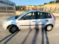 Usata Ford Fiesta 80 CV (58 kW) 2004 Grigio Utilitaria