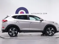 Usata Hyundai Tucson Xpossible 141 CV (103 kW) 2017 Beige SUV