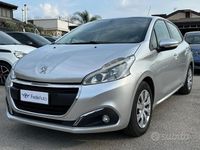 Usata Peugeot 208 Allure 82 CV (60 kW) 2018 Grigio Utilitaria
