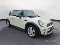Usata Mini One D 88 CV (64 kW) 2006 Beige Utilitaria
