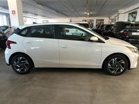 Käytetty Hyundai i20 84 HP (61 kW) 2023 Valkoinen Viistoperä