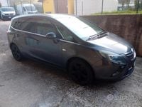 Usata Opel Zafira 110 CV (80 kW) 2012 Grigio Monovolume