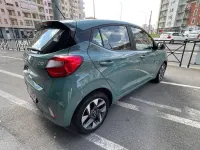 Usata Hyundai i10 63 CV (46 kW) 2025 Verde Utilitaria
