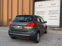 Usata Kia Venga 90 CV (66 kW) 2011 Grigio Utilitaria