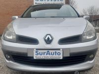 Usata Renault Clio II Luxe 74 CV (54 kW) 2006 Grigio Berlina