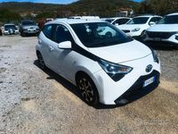 Usata Toyota Aygo 72 CV (52 kW) 2019 Bianco Utilitaria