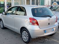 usata Toyota Yaris 2011