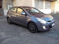 Usata Hyundai i20 Comfort 101 CV (74 kW) 2010 Grigio Utilitaria