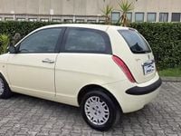 Usata Lancia Ypsilon 69 CV (50 kW) 2006 Bianco Utilitaria