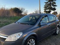 Usata Opel Astra 111 CV (81 kW) 2004 Coupé