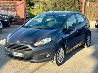 Usata Ford Fiesta 60 CV (44 kW) 2015 Blu Utilitaria