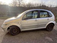Begagnad Citroën C3 Exclusive 68 HK (50 kW) 2004 Sedan