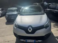 Usata Renault Captur 90 CV (66 kW) 2017 Argento SUV